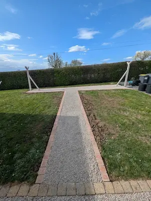 aménagement extérieurs en gravier stabilisé par mcf terrassement